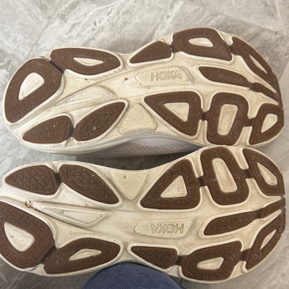 HOKA Women's Bondi 8 - Picture 8 of 15